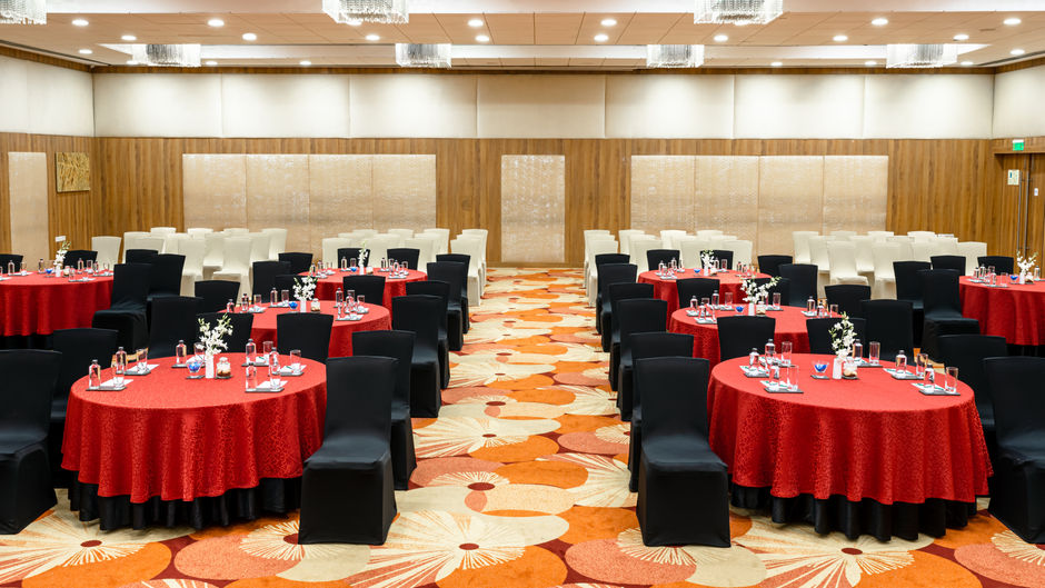Holiday Inn Cochin Ballroom