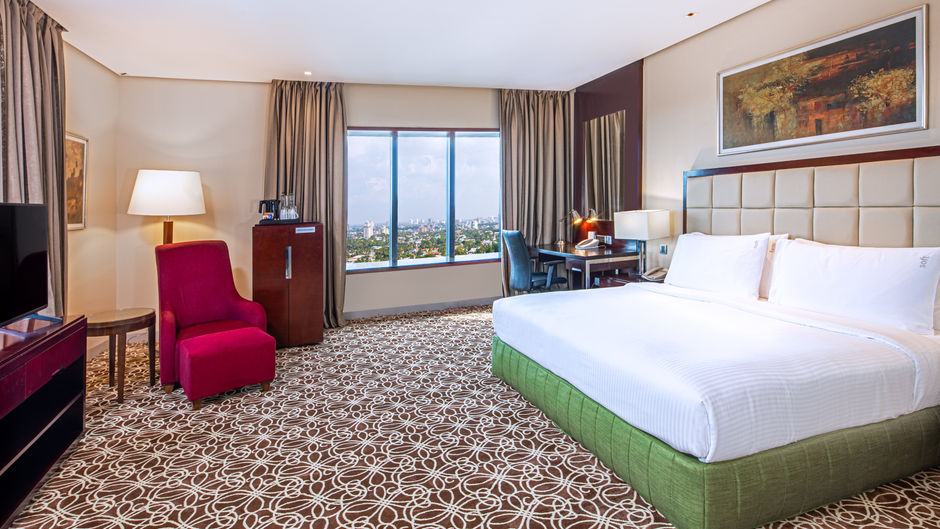 Holiday Inn Cochin Room