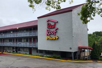 Red Roof PLUS+ Pittsburgh Monroeville