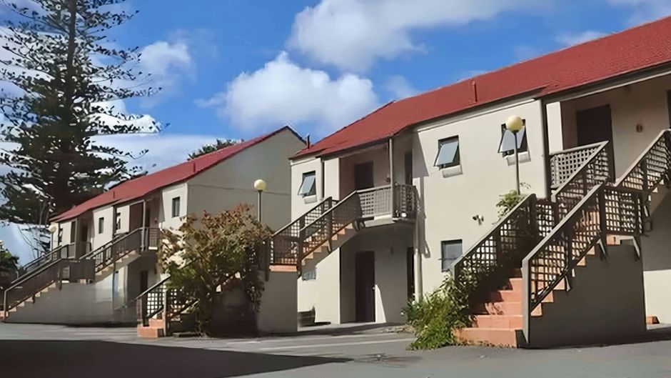 Royal Park Lodge Exterior