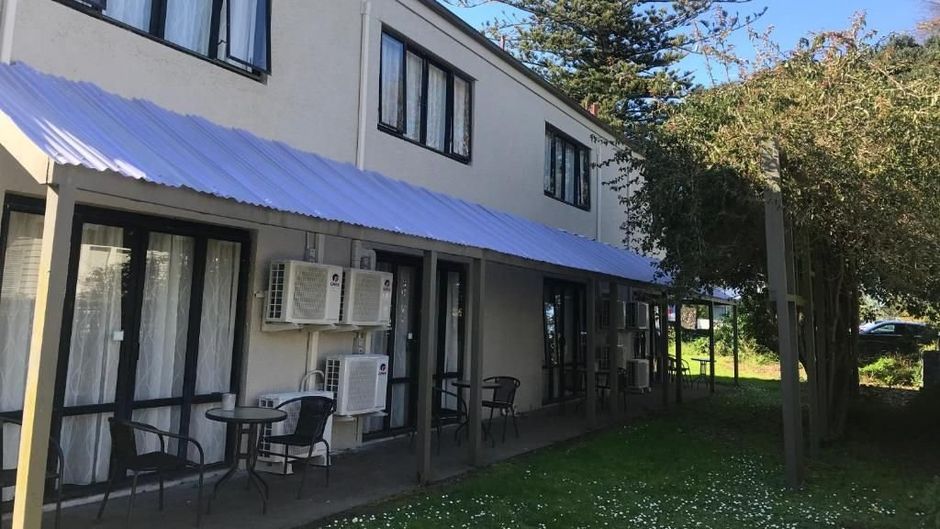 Royal Park Lodge Exterior