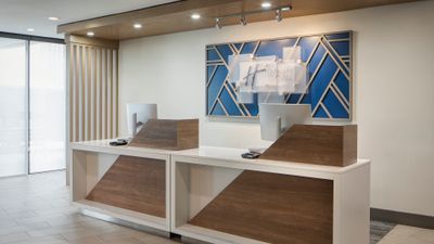 Holiday Inn Dallas Market Center