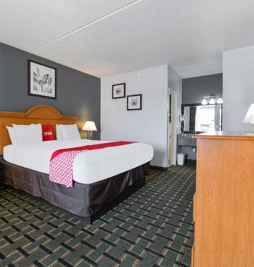 OYO Lake Park Inn