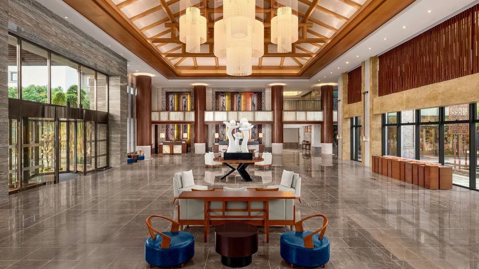 Sheraton Grand Wetland Park Resort Lobby