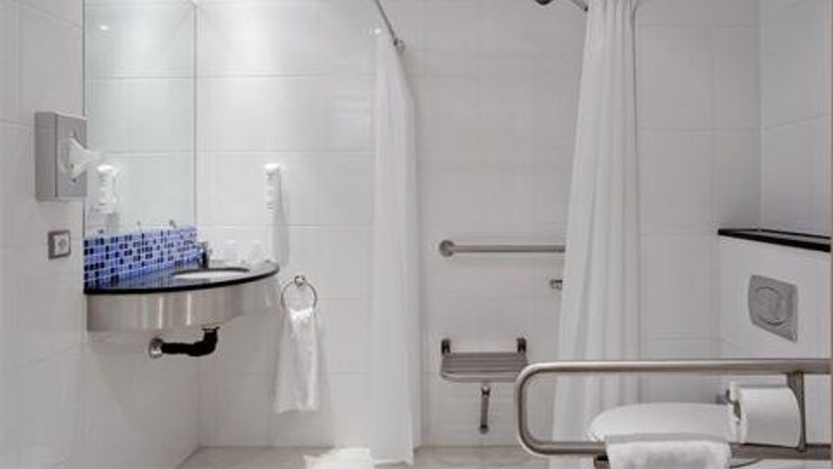 Holiday Inn Express Malaga Airport Room