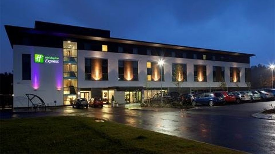 Holiday Inn Express Burnley Exterior