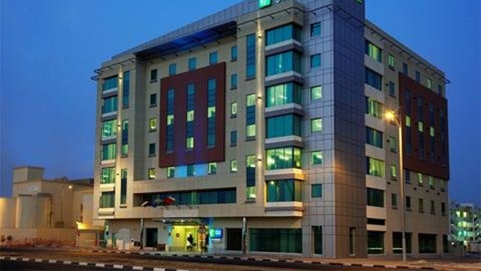 Holiday Inn Express Dubai/Jumeirah Exterior