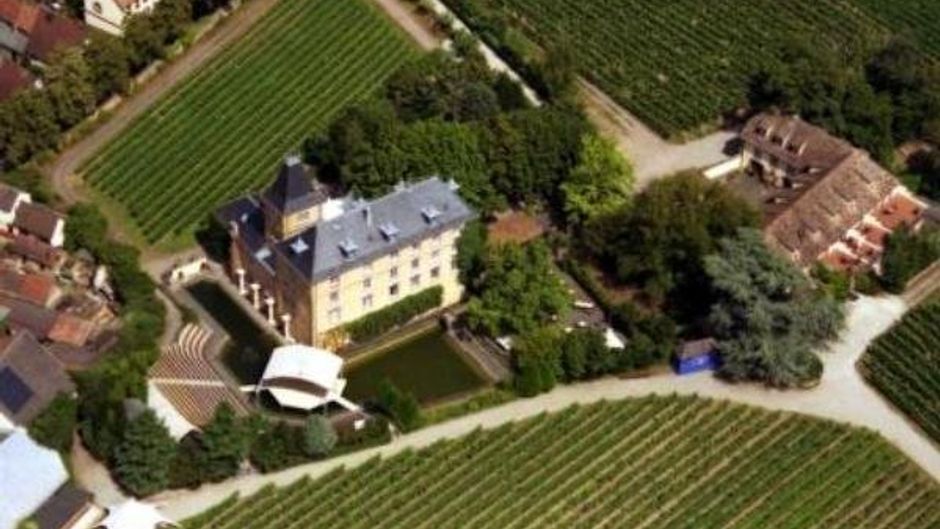 Schloss Edesheim Exterior
