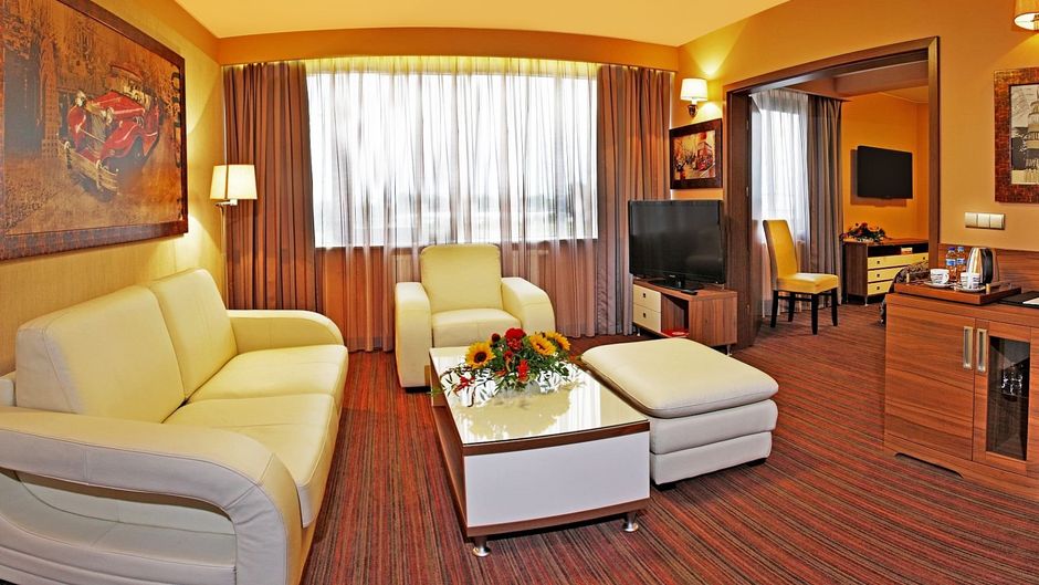 Haston City Hotel Room