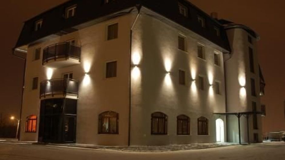 Amber Hotel Exterior