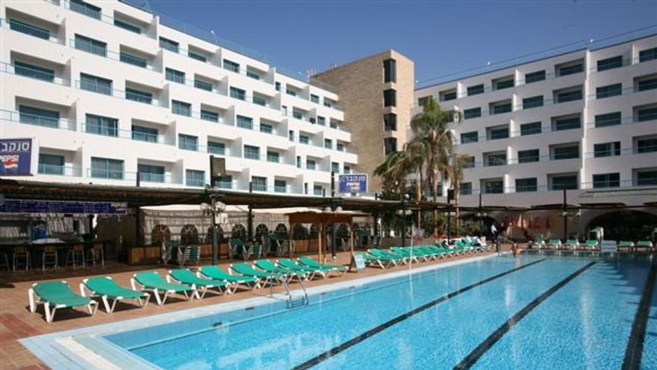 Nova Hotel Exterior