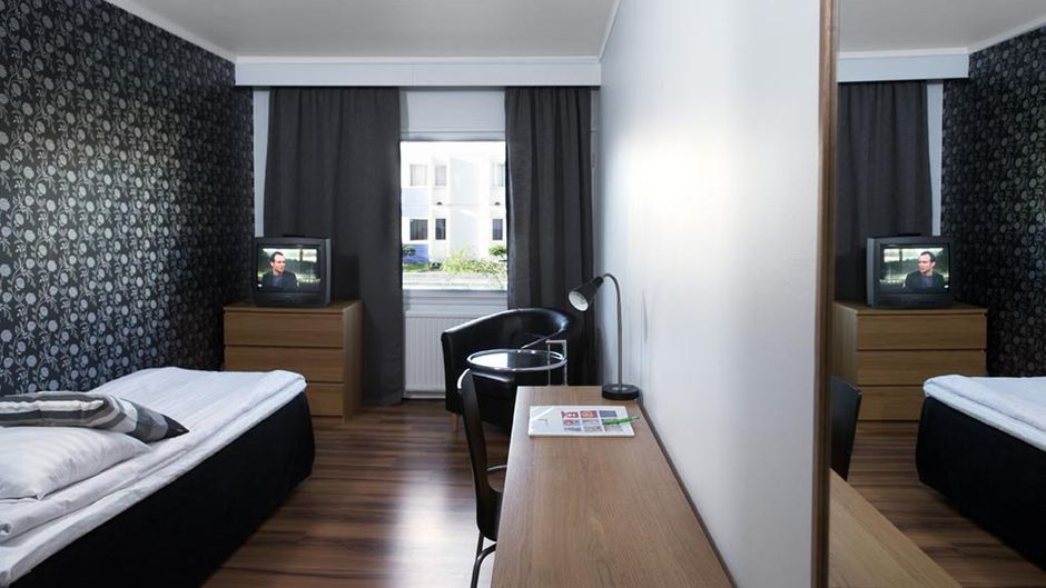 Apple Hotel AB Room