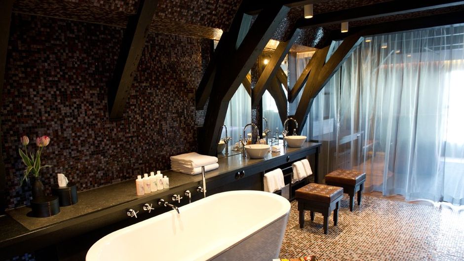 Canal House Hotel Room