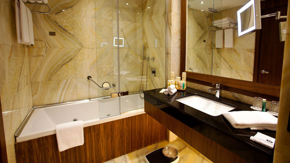 Crowne Plaza Istanbul Harbiye Room