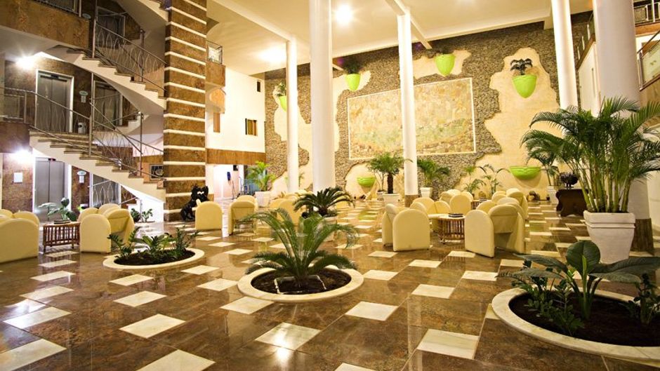 Esmeralda Praia Hotel Lobby
