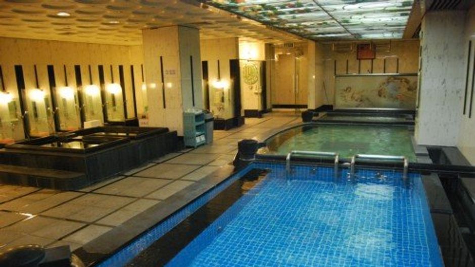 New Grand Dynasty Hotel Pool