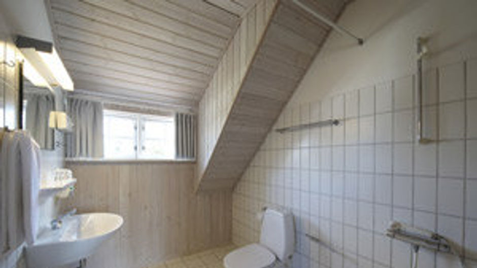 Aalbaek Badehotel Room