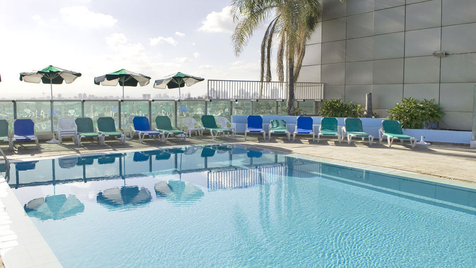 Ramada by Wyndham Ramat Gan Pool