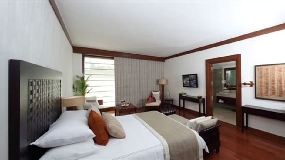 Jaypee Greens Golf & Spa Resort Room
