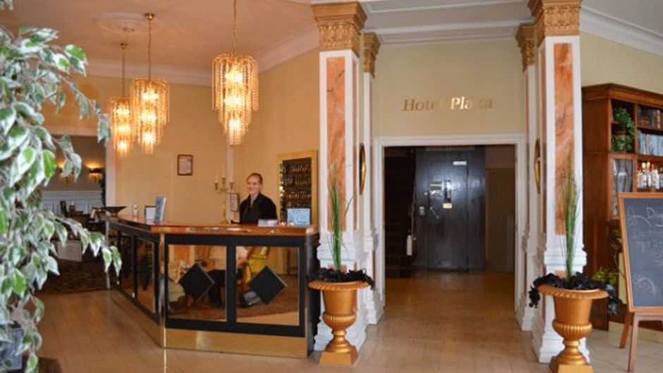 Hotel Plaza Lobby