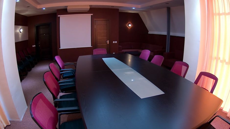 Guru Hotel Khabarovsk Meeting