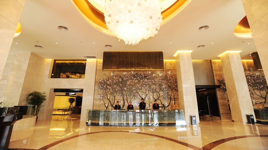 Grand View Hotel Lobby