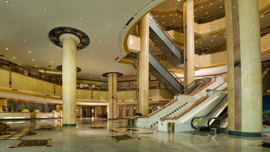 Silver Land Hotel Dongguan Lobby