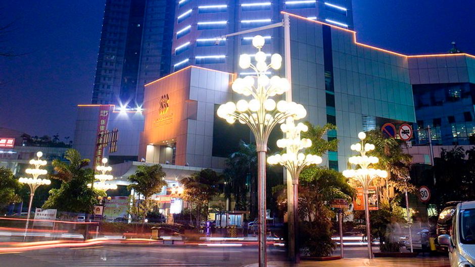 Silver Land Hotel Dongguan Exterior