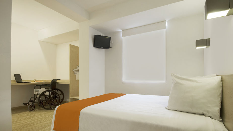 One Toluca Aeropuerto Room