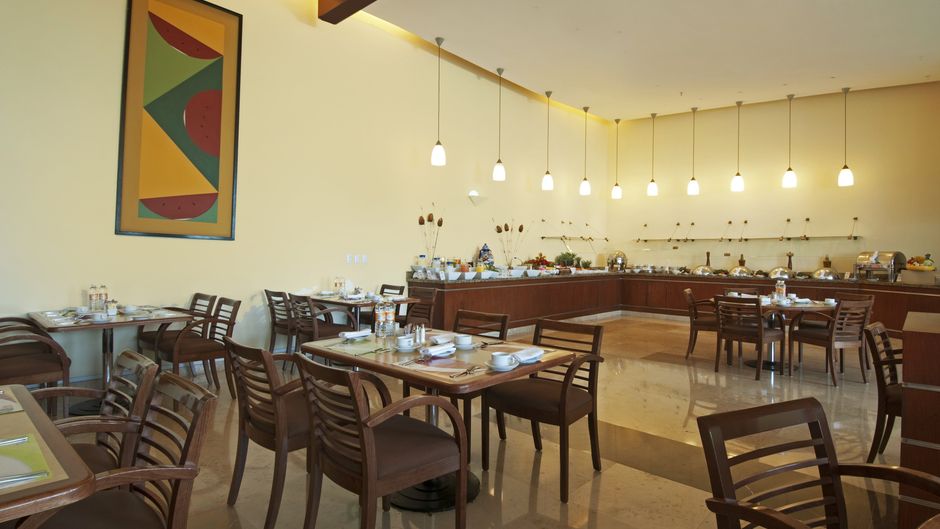 Fiesta Inn Ecatepec Restaurant