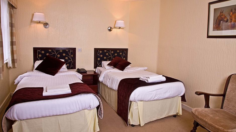 The Cedars Hotel & Restaurant Room