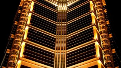 Skyline Plaza Hotel