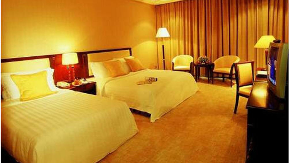Metropolitan YiKing Hotel Room