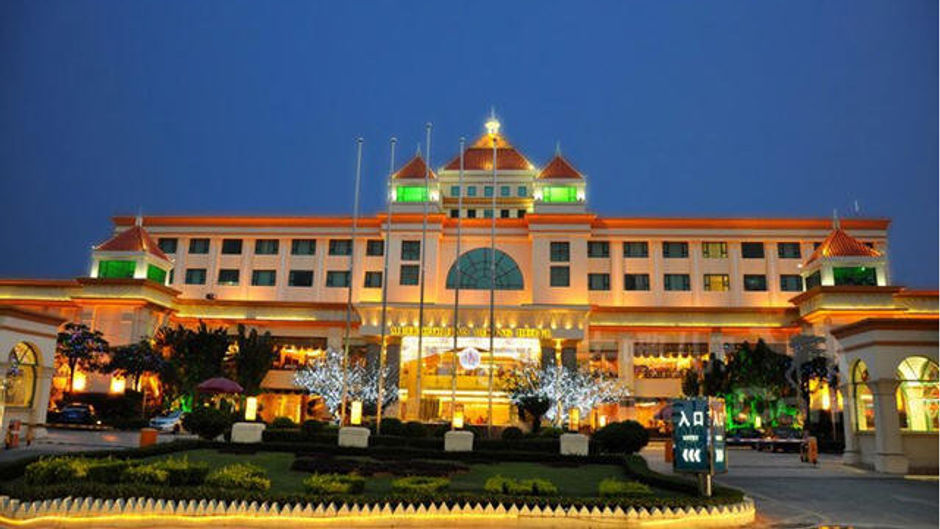 Metropolitan YiKing Hotel Exterior