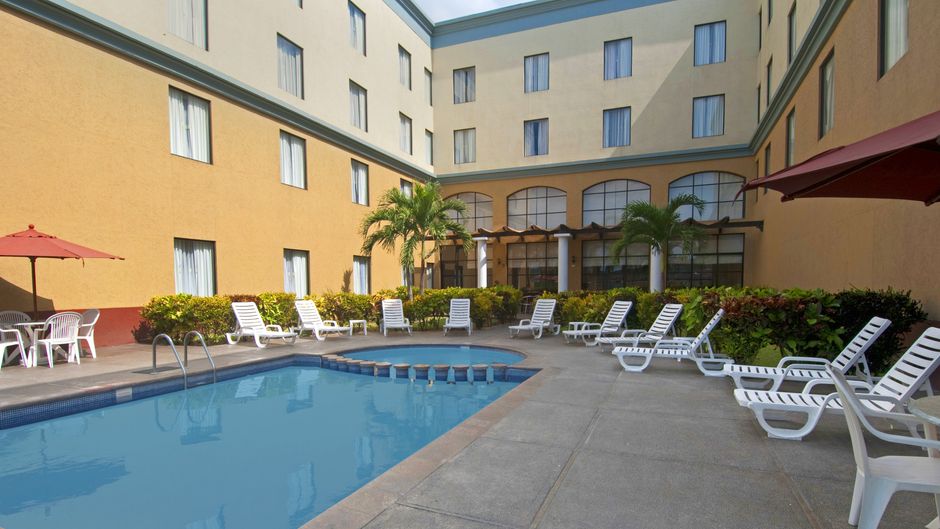 Fiesta Inn Poza Rica Pool