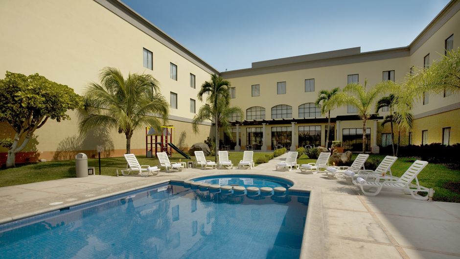 Fiesta Inn Colima Pool
