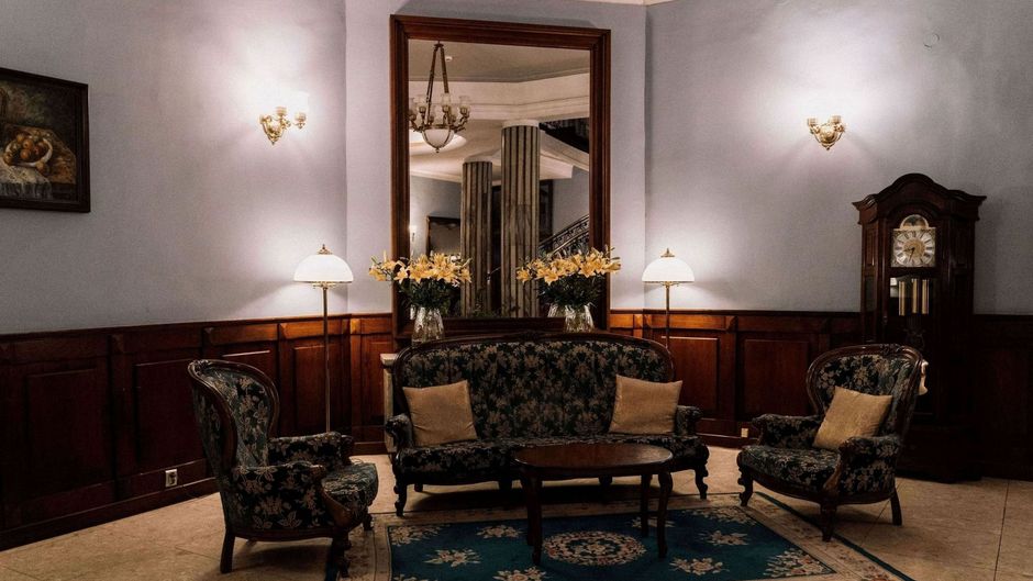 H15 Hotel Francuski Lobby