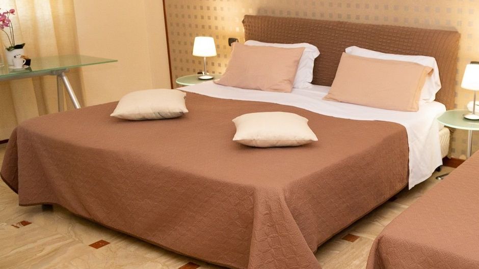 Hotel Palace 2000 Room