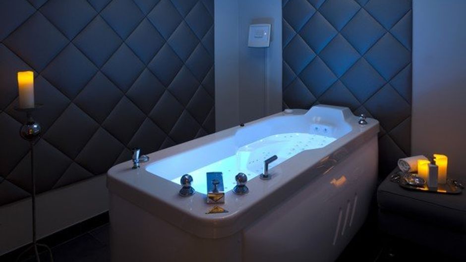 Le Vallon de Valrugues and Spa Spa