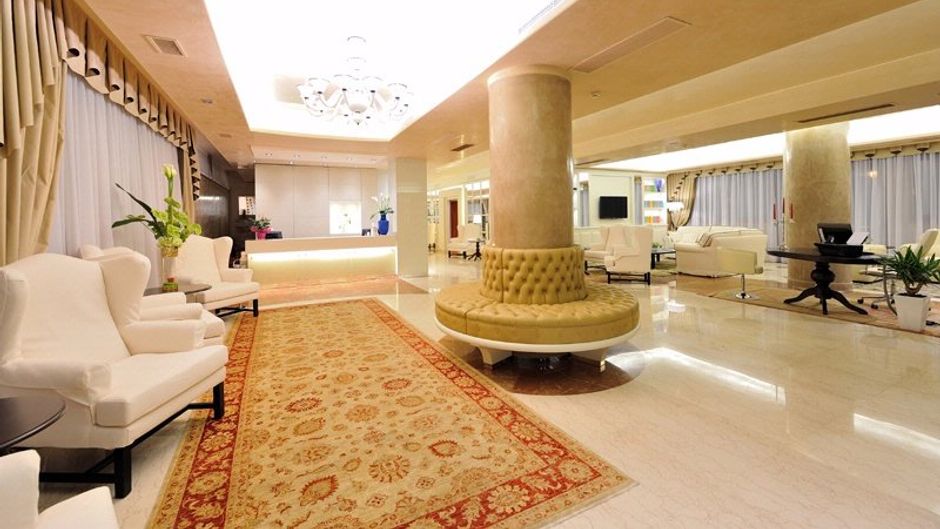 Hotel Roxy Plaza Lobby