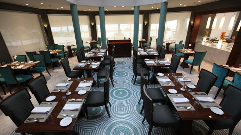 Sun-N-Sand Hotel Mumbai Restaurant