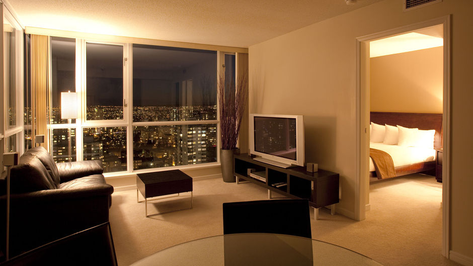 Carmana Plaza Suite