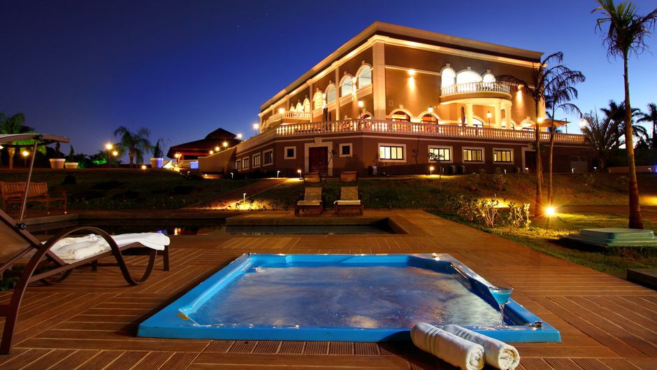 Carima Resort Hotel & Convention Exterior