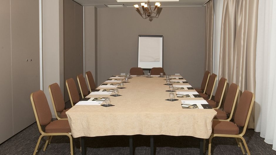 Humber Royal Hotel Meeting