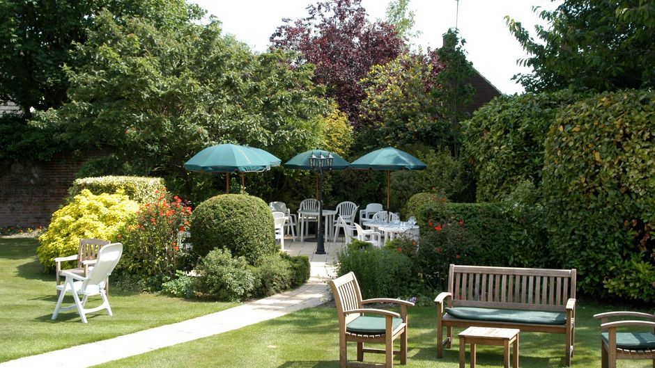 Duxford Lodge Hotel Exterior