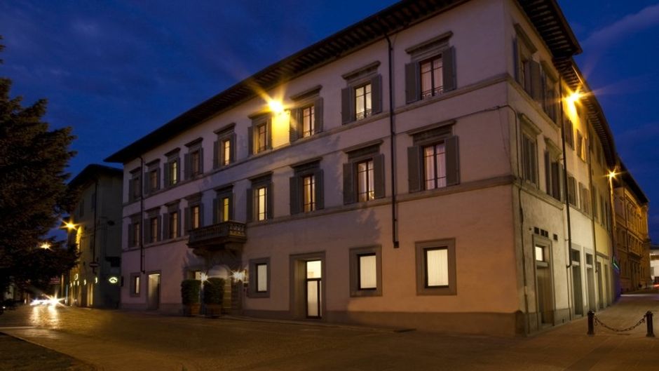 Hotel Tiferno Exterior