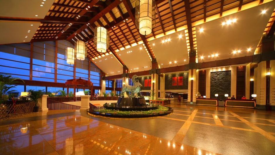 Wonderland Hotel Luxury Lobby