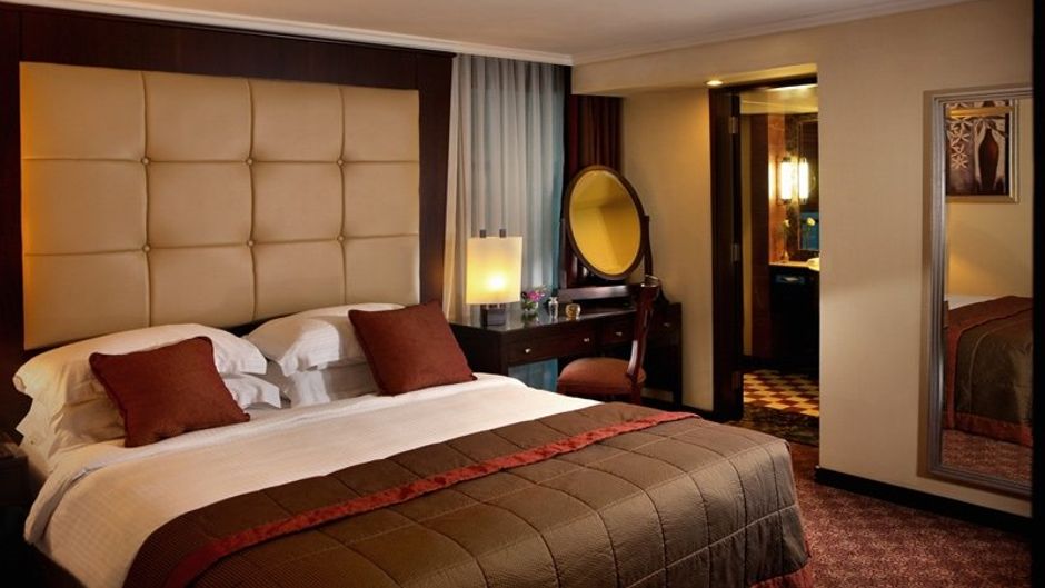 Raouche Arjaan by Rotana Suite