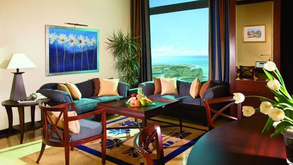 Raouche Arjaan by Rotana Suite