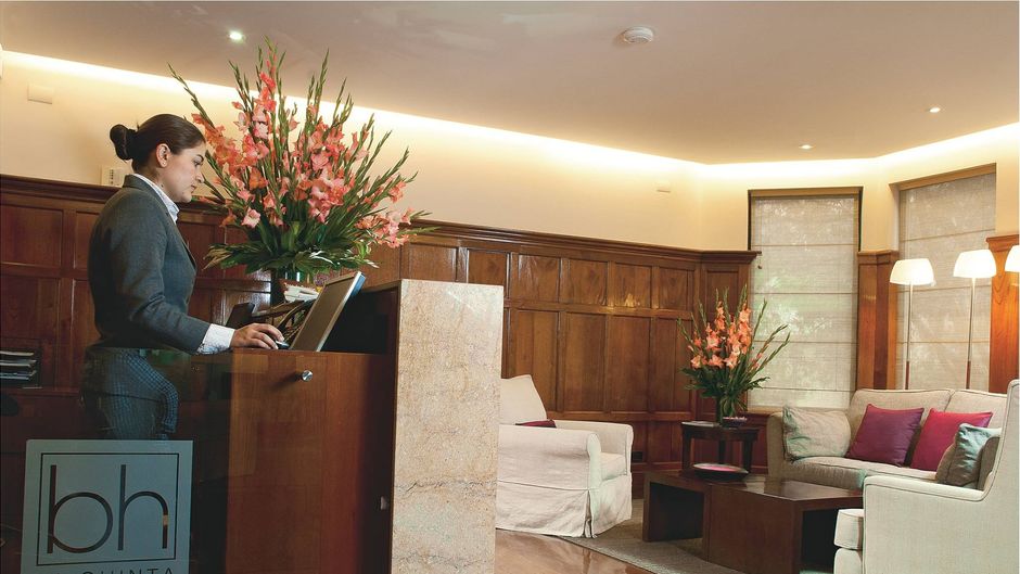 bh La Quinta Hotel Lobby